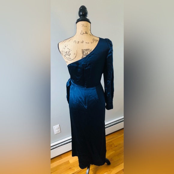 100% SILK REFORMATION NAVY BLUE ONE SHOULDER MIDI DRESS - Picture 3 of 11